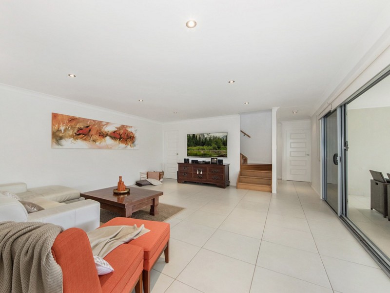 6 Caprice Street, Bonogin QLD 4213