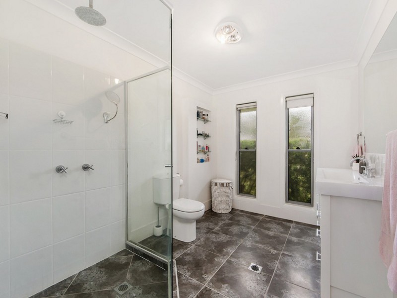 6 Caprice Street, Bonogin QLD 4213