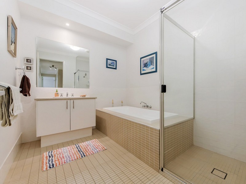 10 Stargate Court, Reedy Creek QLD 4227