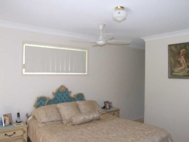 17 Hertford Crescent, Mudgeeraba QLD 4213