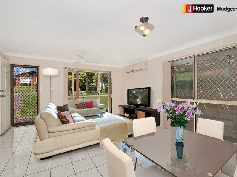 1/5 Jessica Court, Arundel QLD 4214