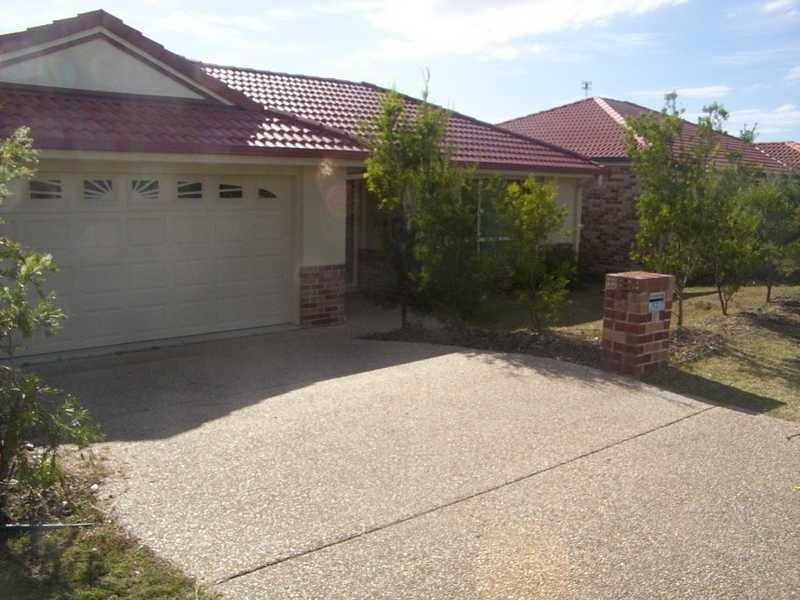 83 Casuarina Drive, Elanora QLD 4221