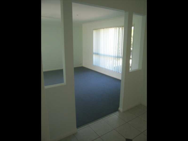 83 Casuarina Drive, Elanora QLD 4221