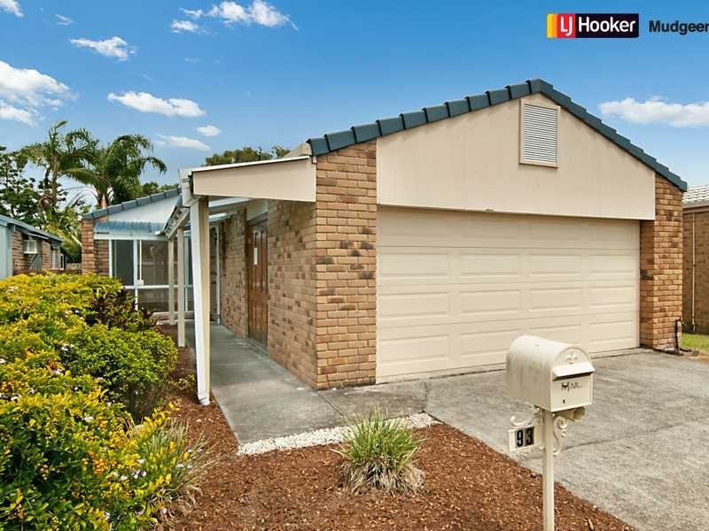 93 River Oak Drive, Helensvale QLD 4212