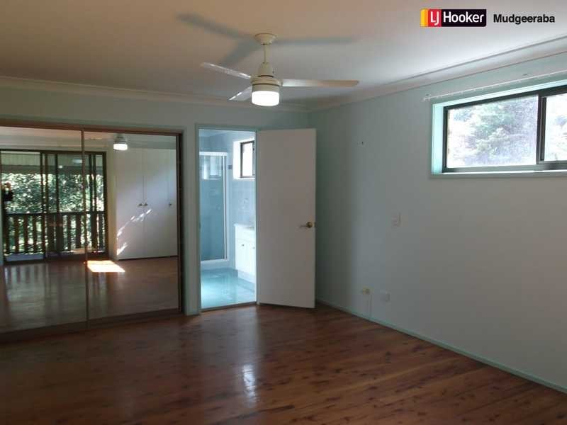 27 Zimmerman Crt, Gilston QLD 4211
