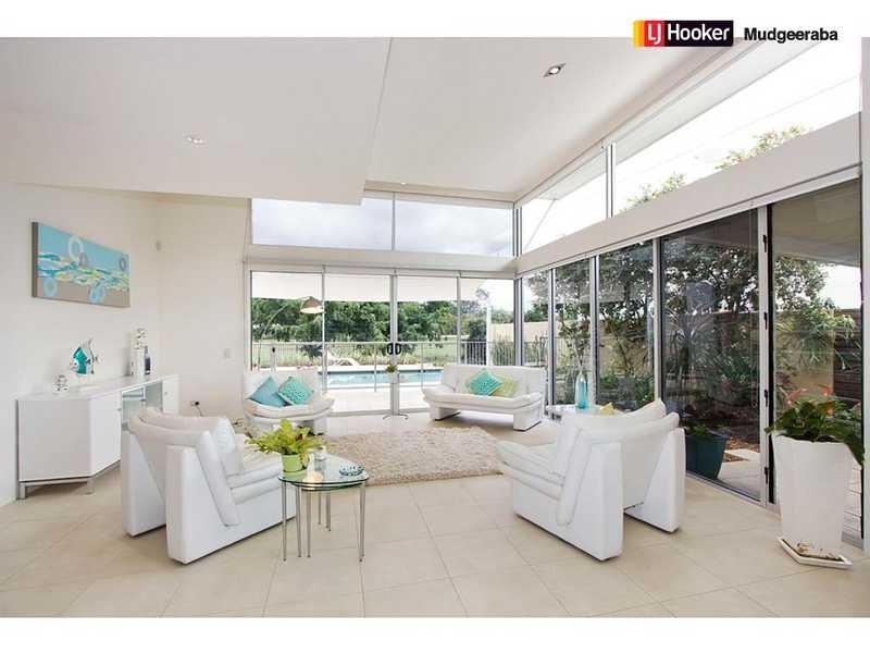 835 Legend Trail, Robina QLD 4226