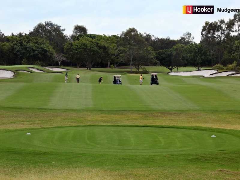 835 Legend Trail, Robina QLD 4226