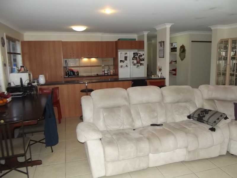 2/7 Maidenhair Place, Robina QLD 4226