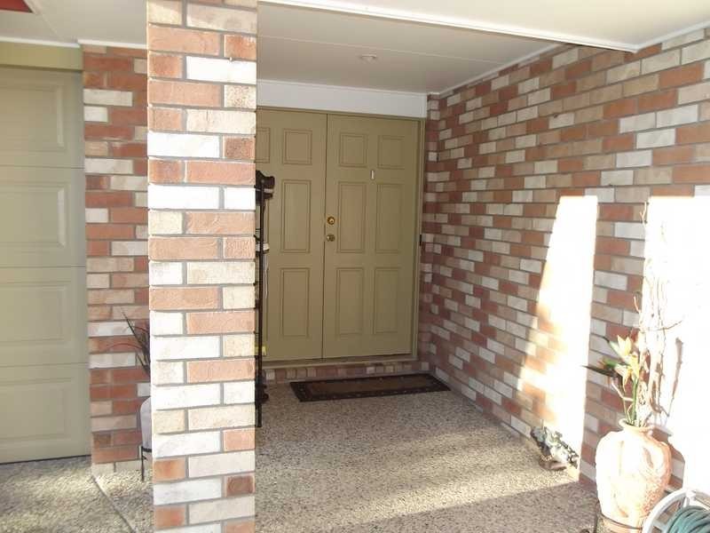 2/7 Maidenhair Place, Robina QLD 4226