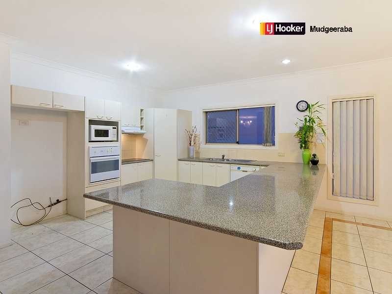 25 Northwestern Court, Varsity Lakes QLD 4227