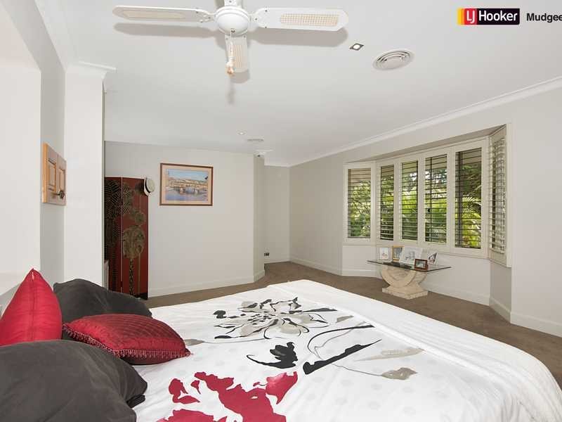 7 Coastview Cr, Tallai QLD 4213