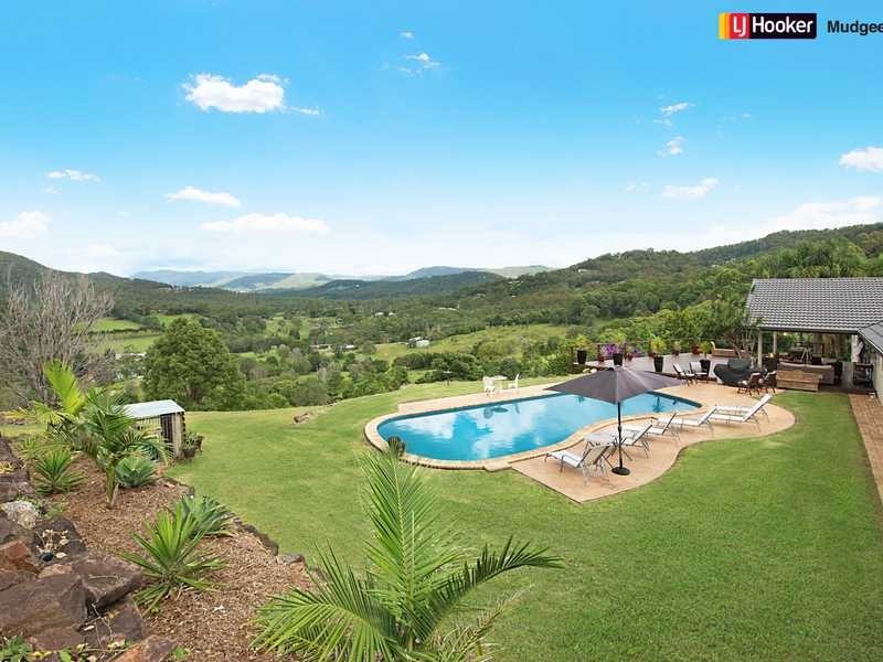 7 Coastview Cr, Tallai QLD 4213