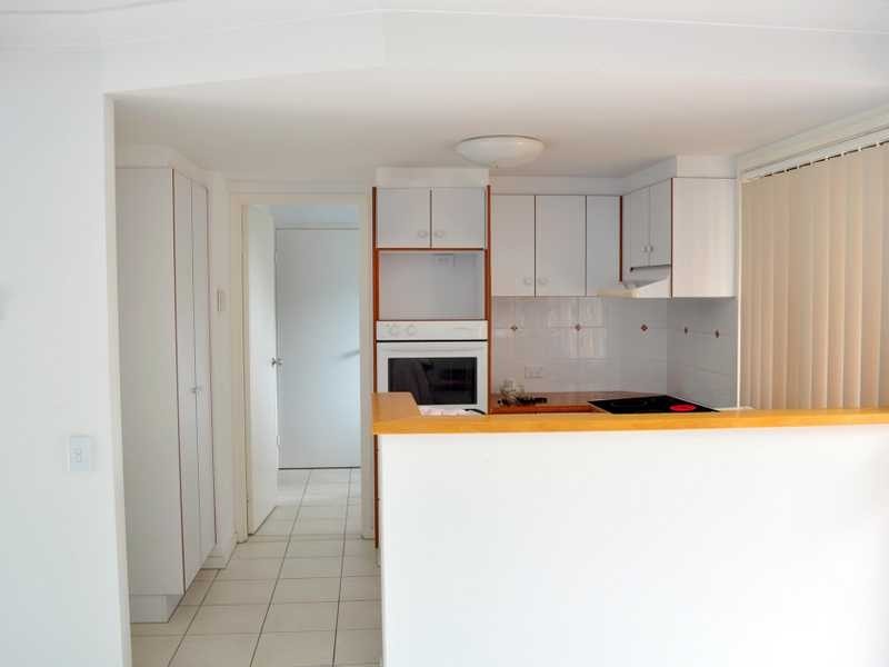 1 Warbler Parade, Varsity Lakes QLD 4227