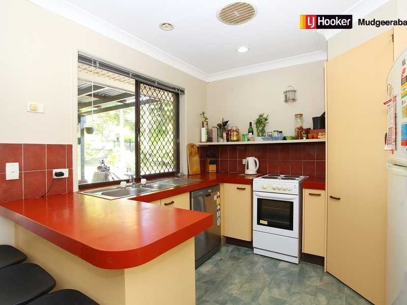 11 Moonbeam Parade, Mudgeeraba QLD 4213