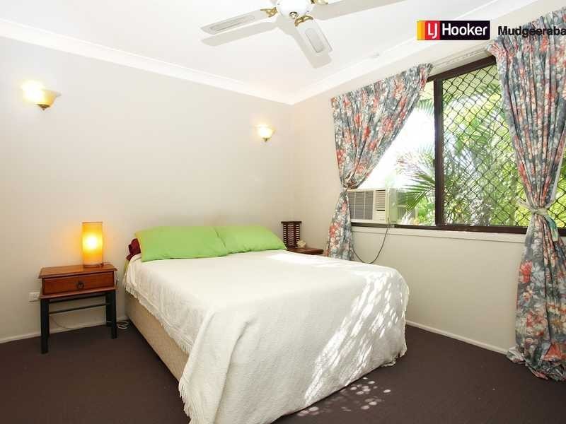 11 Moonbeam Parade, Mudgeeraba QLD 4213