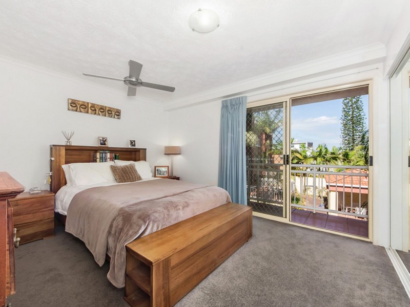 10/2103 Gold Coast Highway, Miami QLD 4220