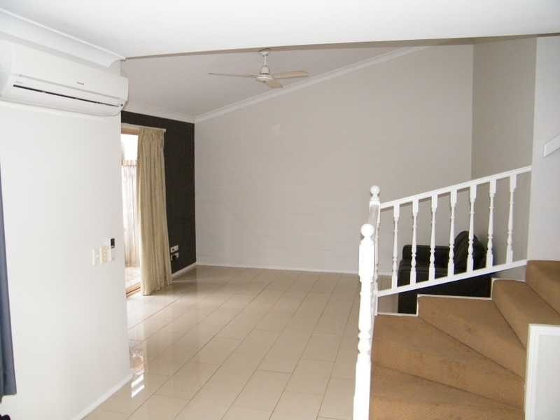 1/14 Douma Drive, Mudgeeraba QLD 4213