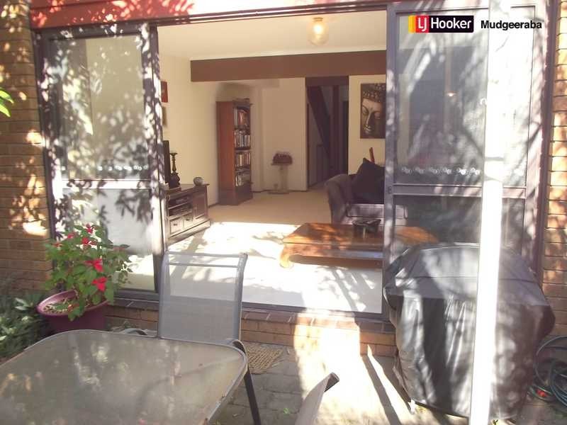 21/17 Duet Drive, Mermaid Waters QLD 4218