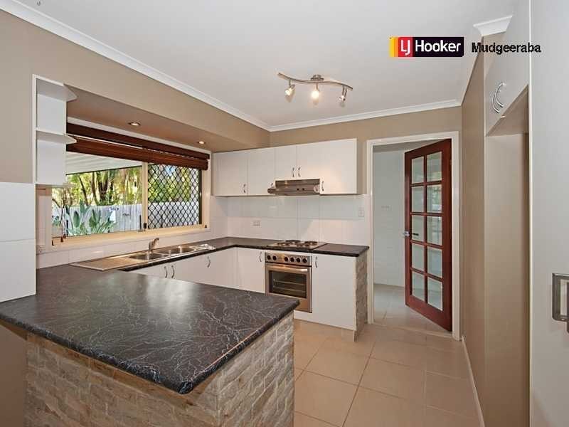 180 Wallandra Rd, Mudgeeraba QLD 4213
