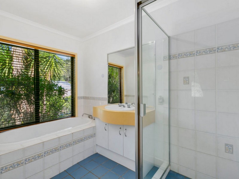 22-24 Trentbridge Court, Mount Nathan QLD 4211