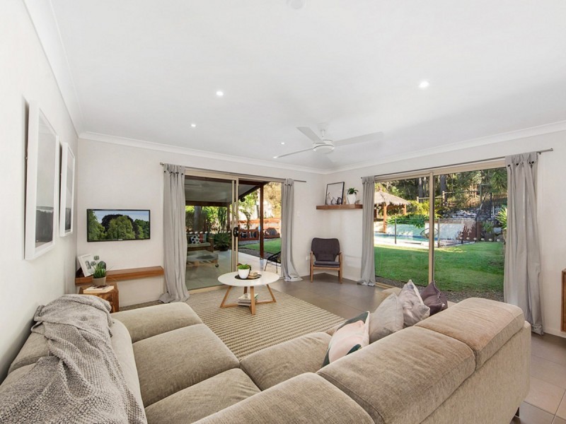 8 Grove Creek Close, Reedy Creek QLD 4227