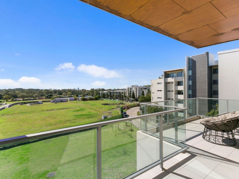 33 Willow/154 Musgrave Avenue, Southport QLD 4215