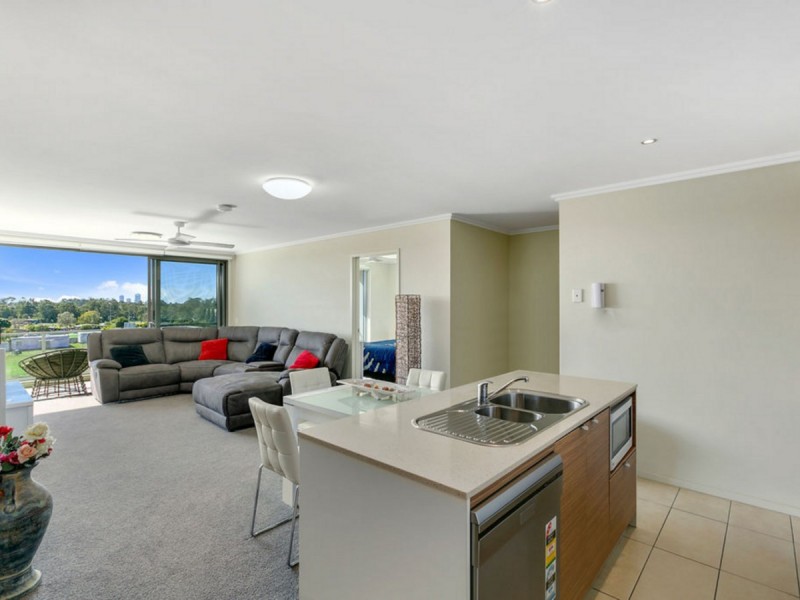 33 Willow/154 Musgrave Avenue, Southport QLD 4215