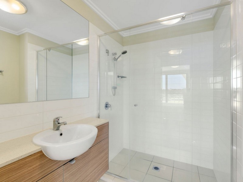 33 Willow/154 Musgrave Avenue, Southport QLD 4215