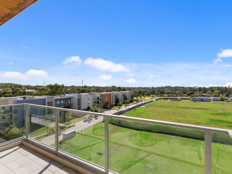 33 Willow/154 Musgrave Avenue, Southport QLD 4215