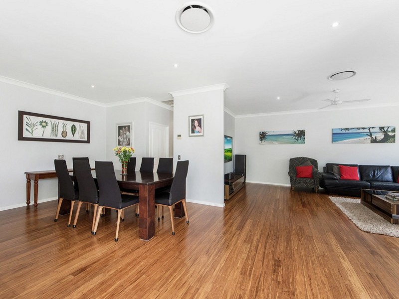 3 Gilgandra Close, Reedy Creek QLD 4227