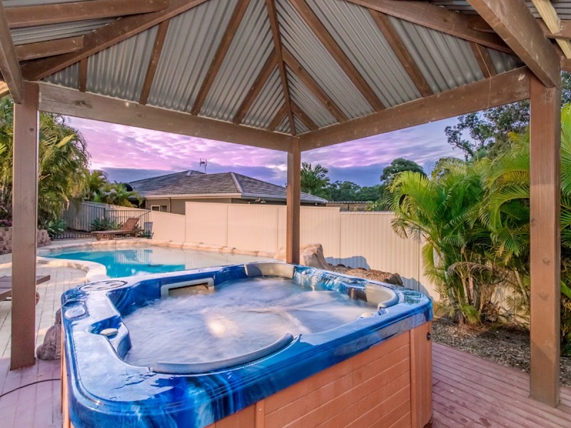 2 Rustyplum Court, Reedy Creek QLD 4227