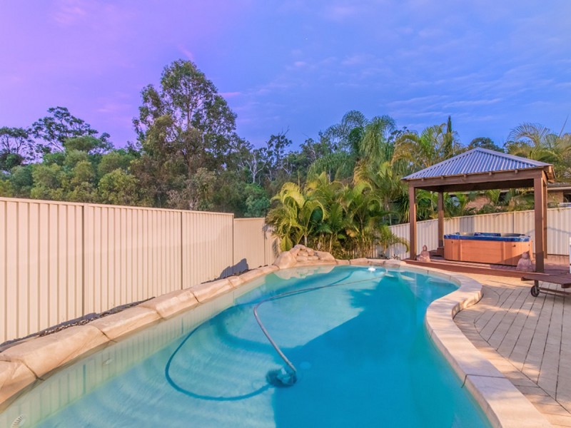 2 Rustyplum Court, Reedy Creek QLD 4227