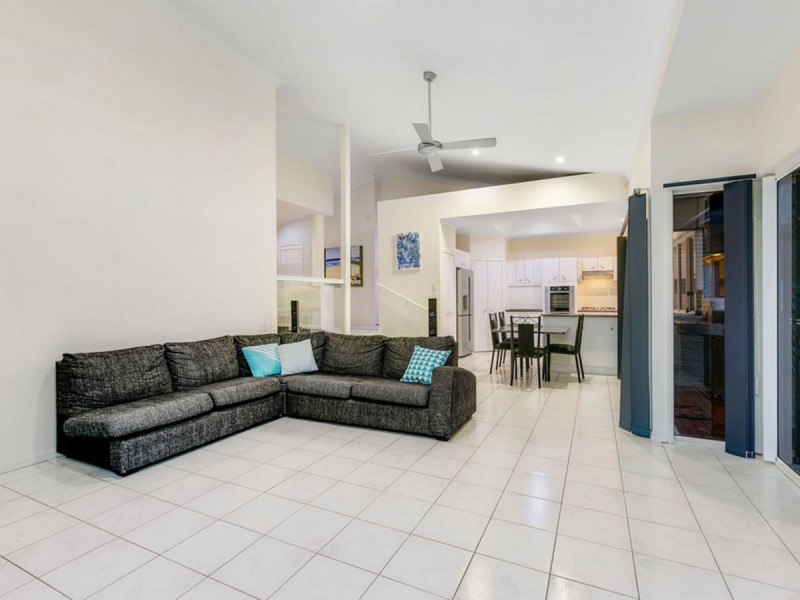 3 Garvie Place, Highland Park QLD 4211