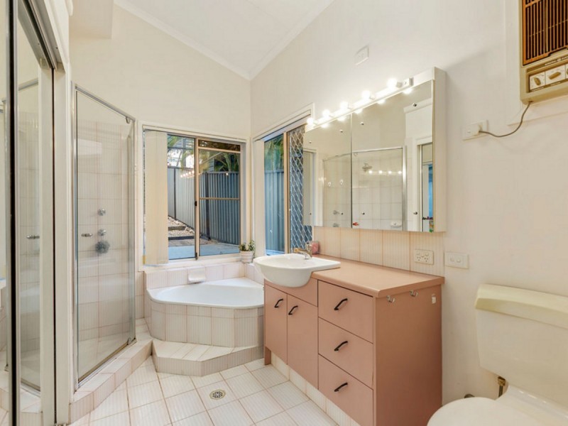 3 Garvie Place, Highland Park QLD 4211