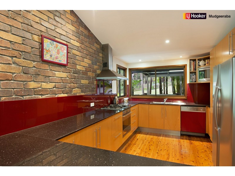 87 Wallaby Drive, Mudgeeraba QLD 4213