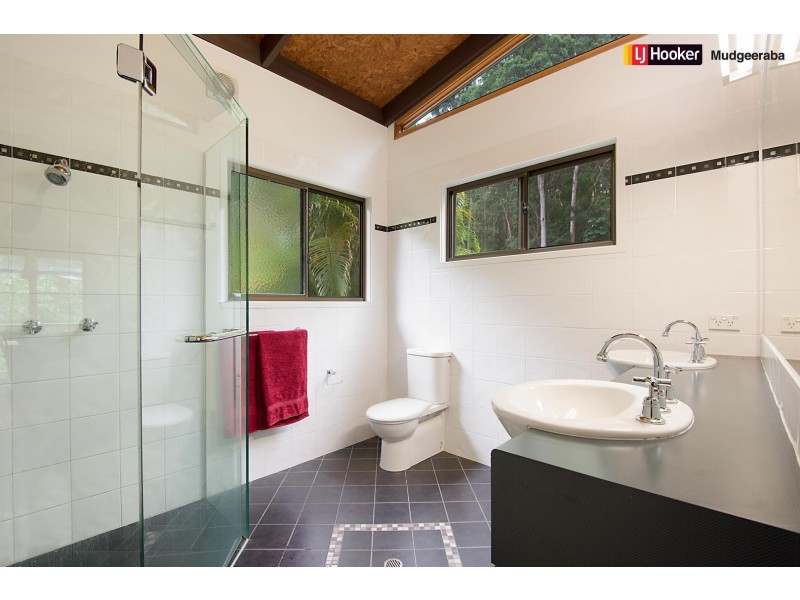 87 Wallaby Drive, Mudgeeraba QLD 4213