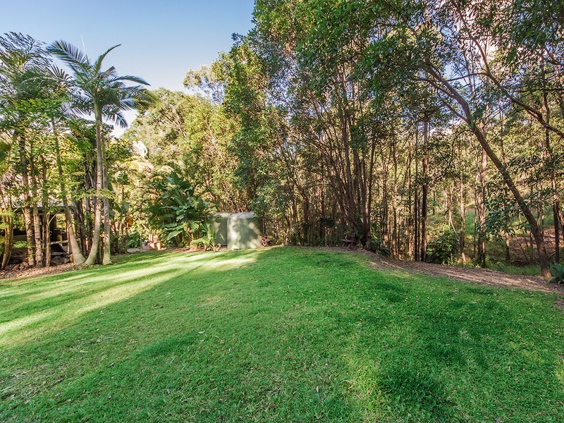 87 Wallaby Drive, Mudgeeraba QLD 4213
