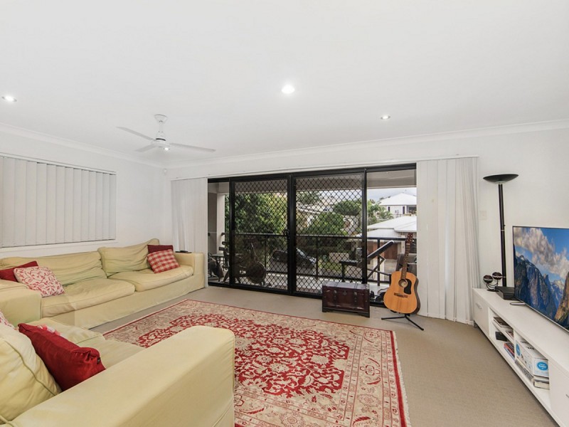 11 Peregrine Street, Reedy Creek QLD 4227