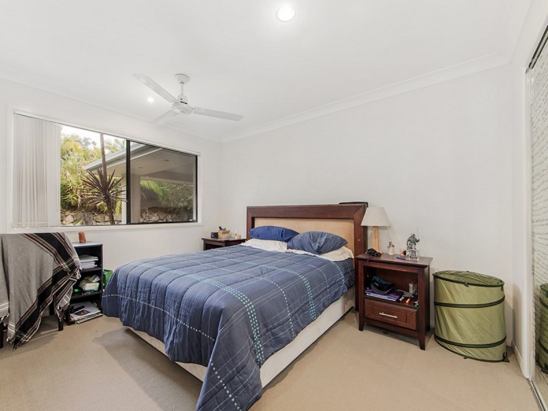 11 Peregrine Street, Reedy Creek QLD 4227