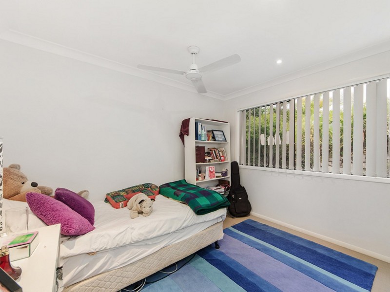 11 Peregrine Street, Reedy Creek QLD 4227