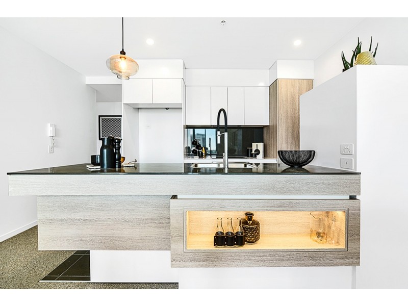 71/70-72 The Esplanade, Burleigh Heads QLD 4220