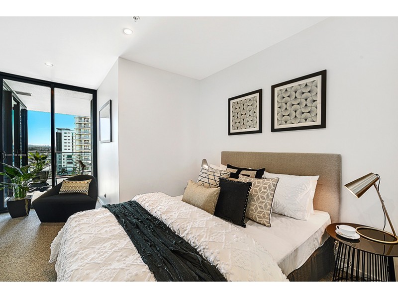 71/70-72 The Esplanade, Burleigh Heads QLD 4220
