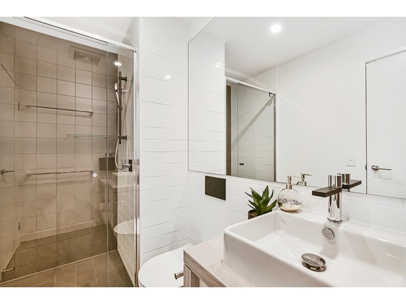 71/70-72 The Esplanade, Burleigh Heads QLD 4220