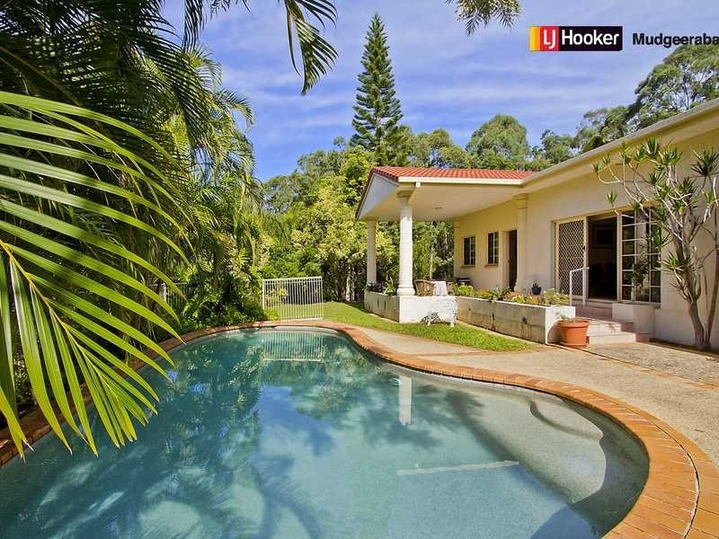 6 Saunders Drive, Bonogin QLD 4213