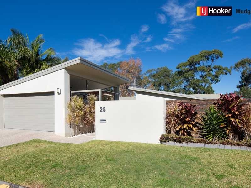 25 Grenaside Court, Robina QLD 4226