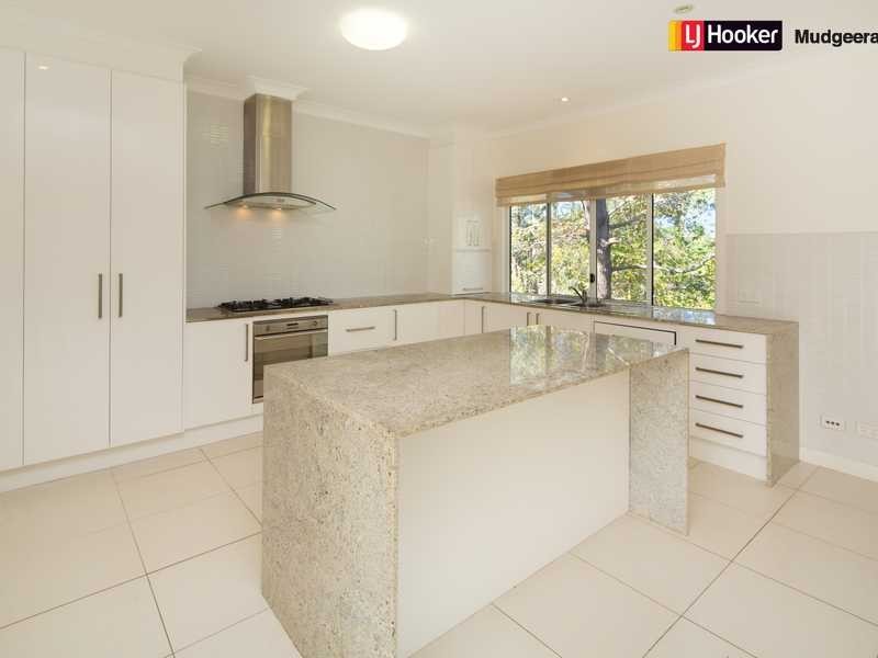 25 Grenaside Court, Robina QLD 4226