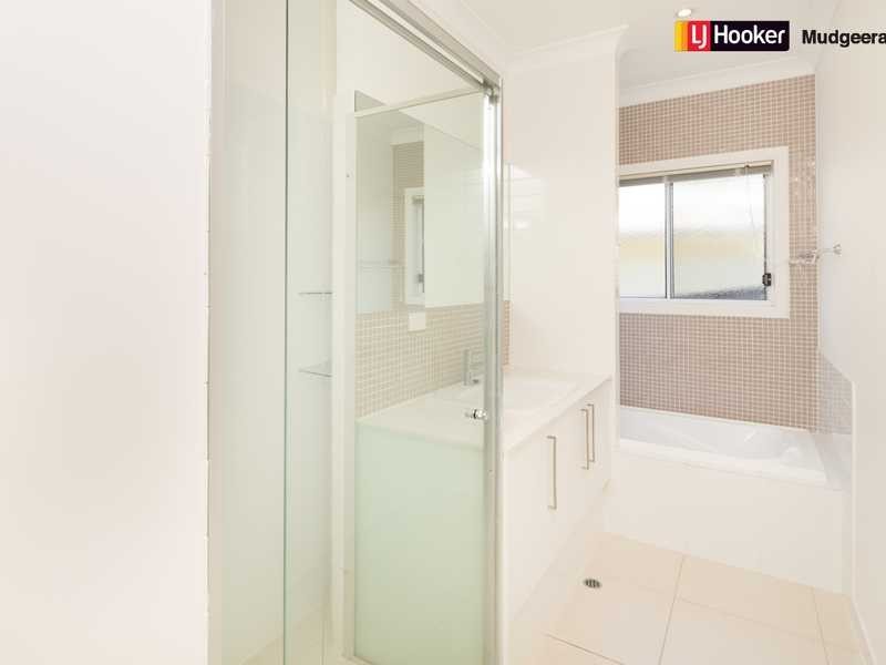 25 Grenaside Court, Robina QLD 4226