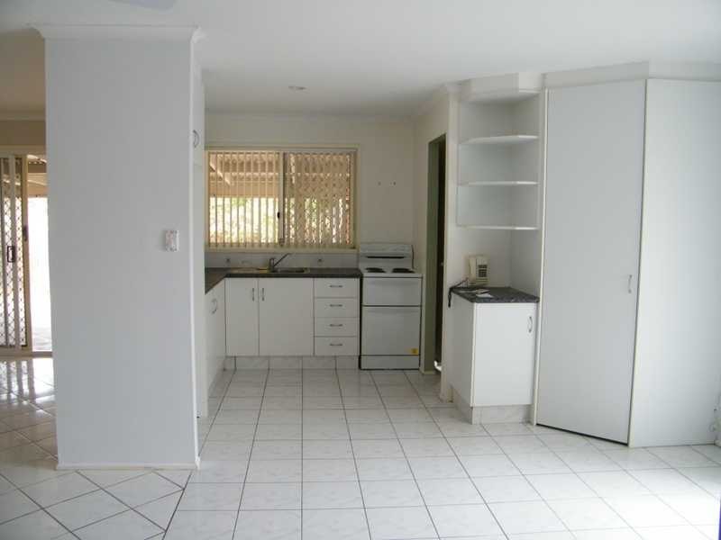 3 Cape Court, Tallai QLD 4213