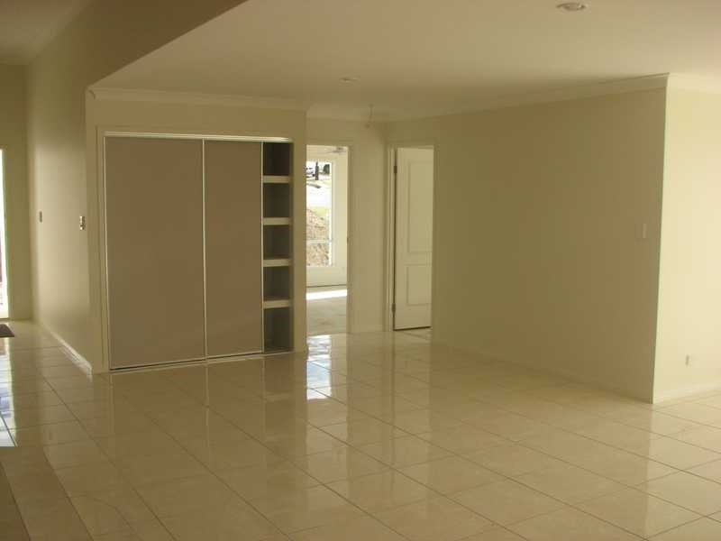 2/34 Worchester Street, Reedy Creek QLD 4227