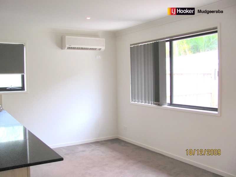 3/15 Ancona St, Carrara QLD 4211